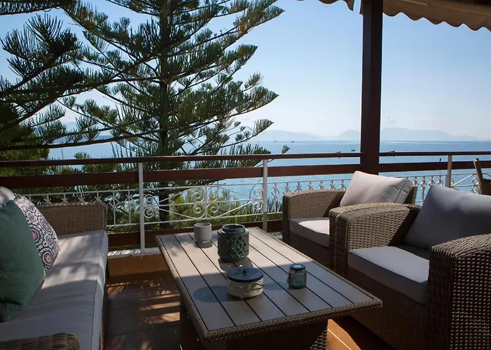Arokaria House Hébergement de vacances *