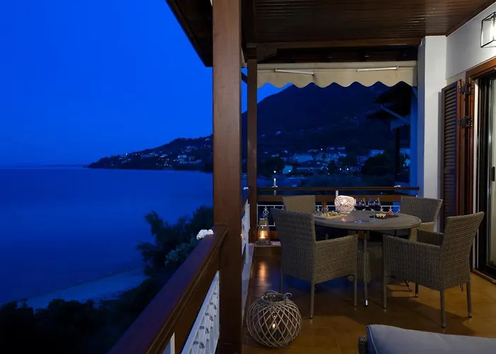 Arokaria House * Nikiana