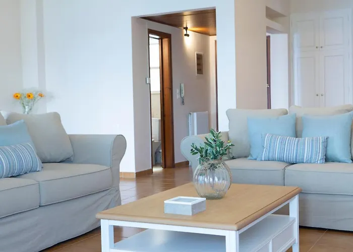 Arokaria House * Nikiana
